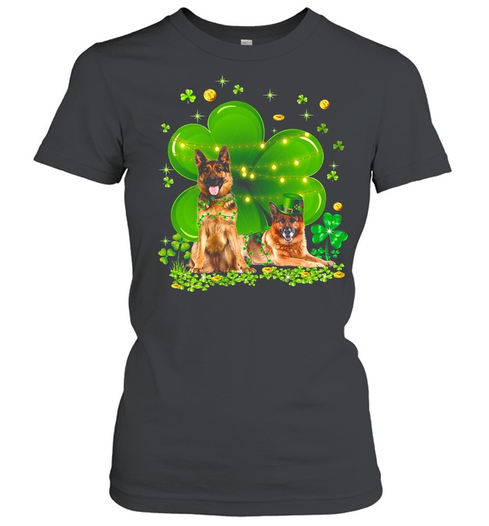St Patrick’s Day German Shepherd – Shamrock shirt Classic Women's T-shirt