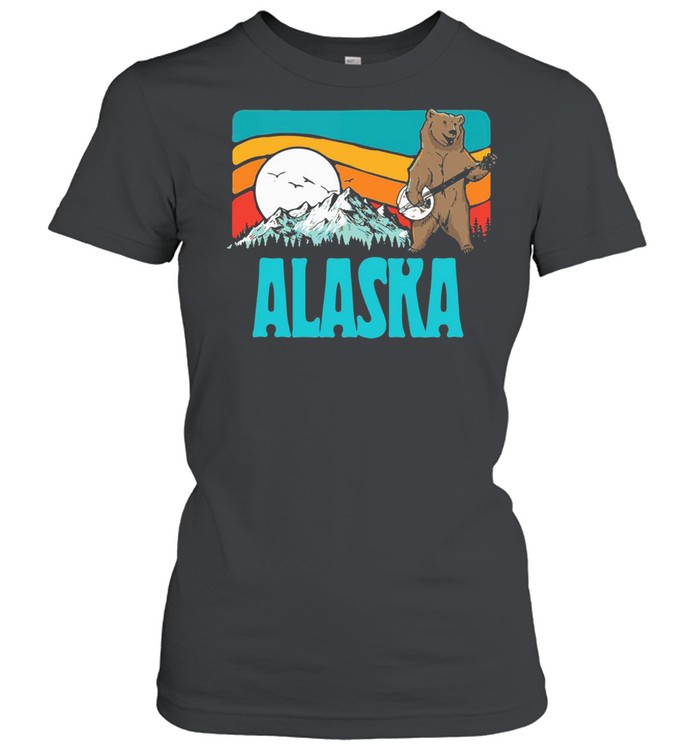 Alaska Mountains Bluegrass Banjo Bear Graphic shirt Classic Women's T-shirt