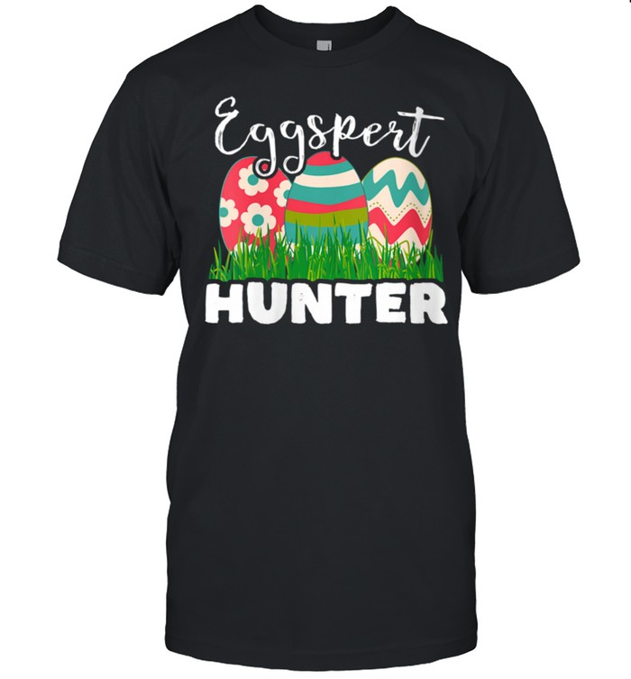 Eggspert Hunter Easter Egg shirt Classic Men's T-shirt