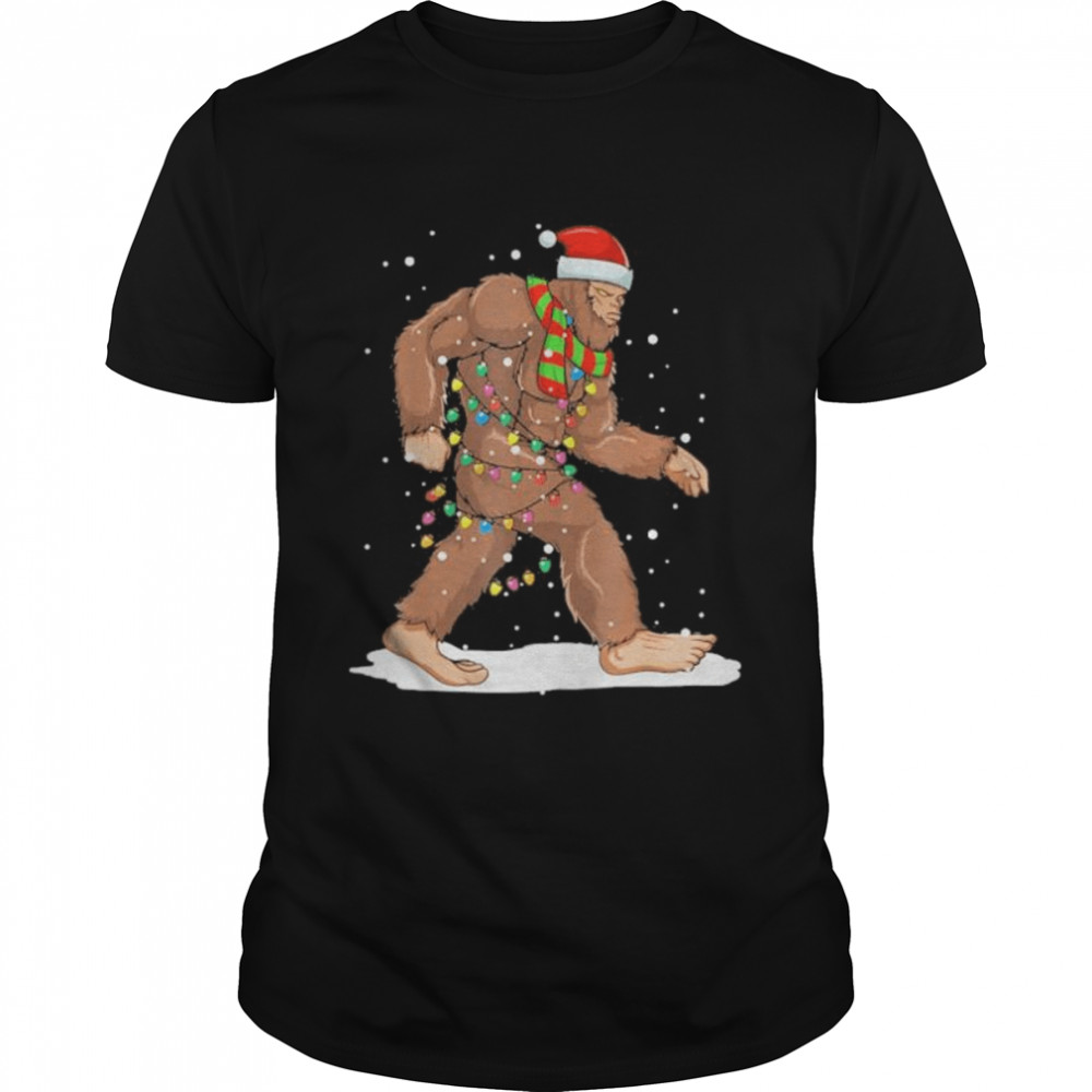 Bigfoot Christmas Lights Winter Sasquatch shirt Classic Men's T-shirt