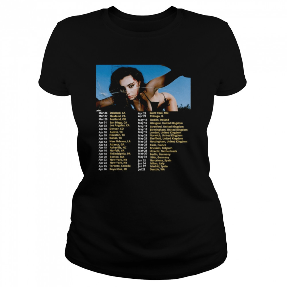 Charli XCX Crash The Live Tour 2022  Classic Women's T-shirt